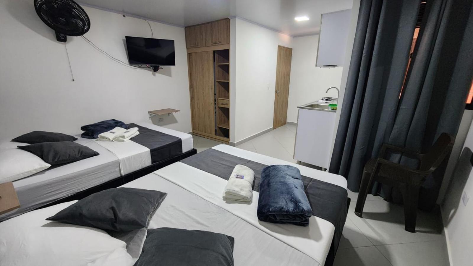 Hotel Medellin Calasanz 外观 照片