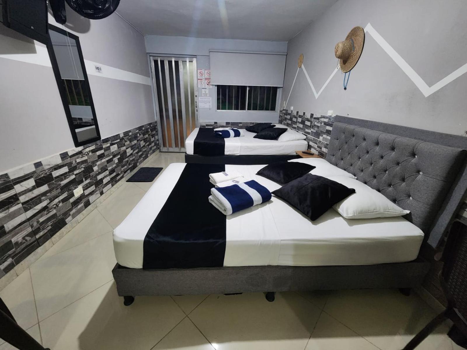 Hotel Medellin Calasanz 外观 照片