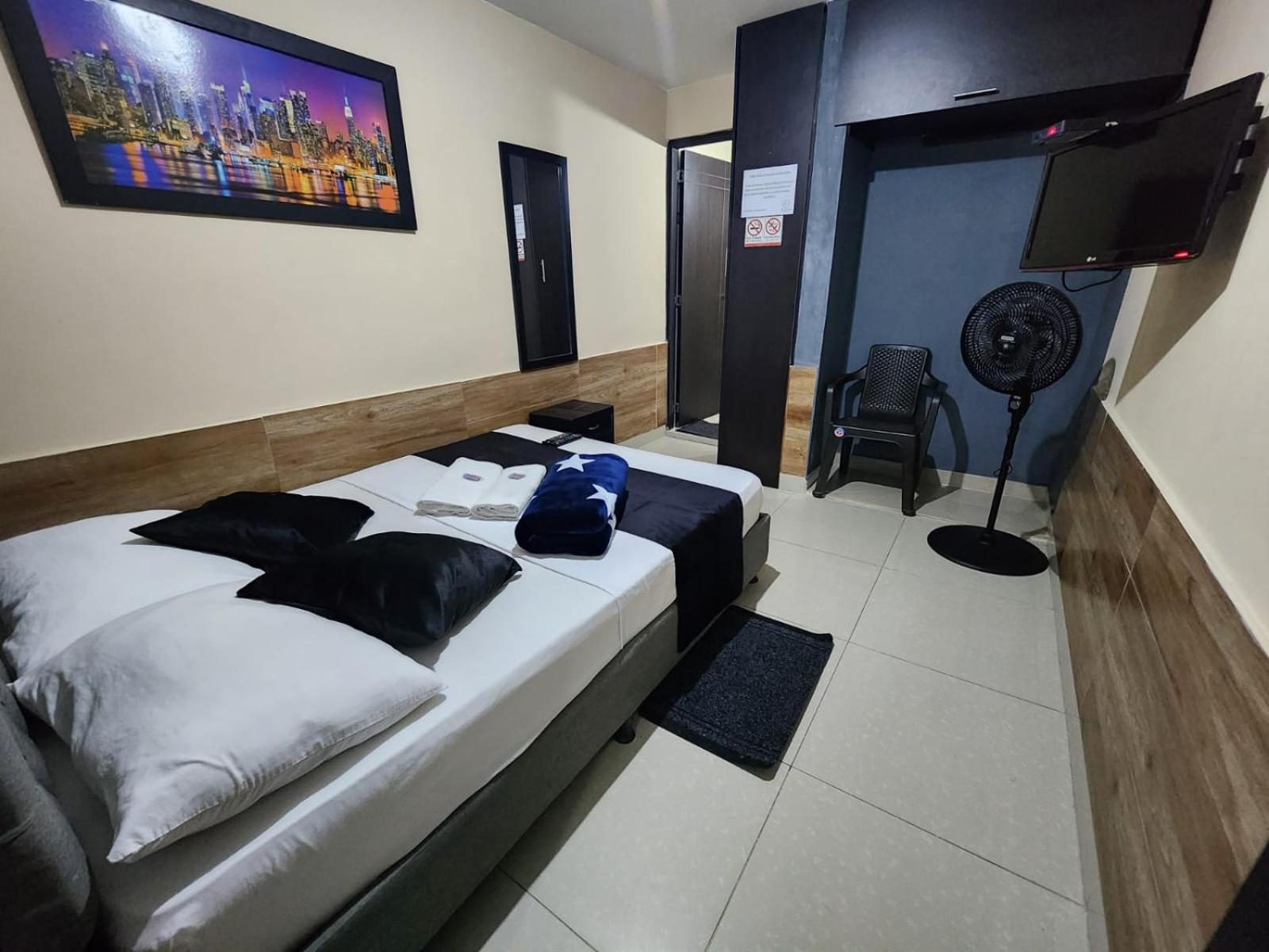 Hotel Medellin Calasanz 外观 照片