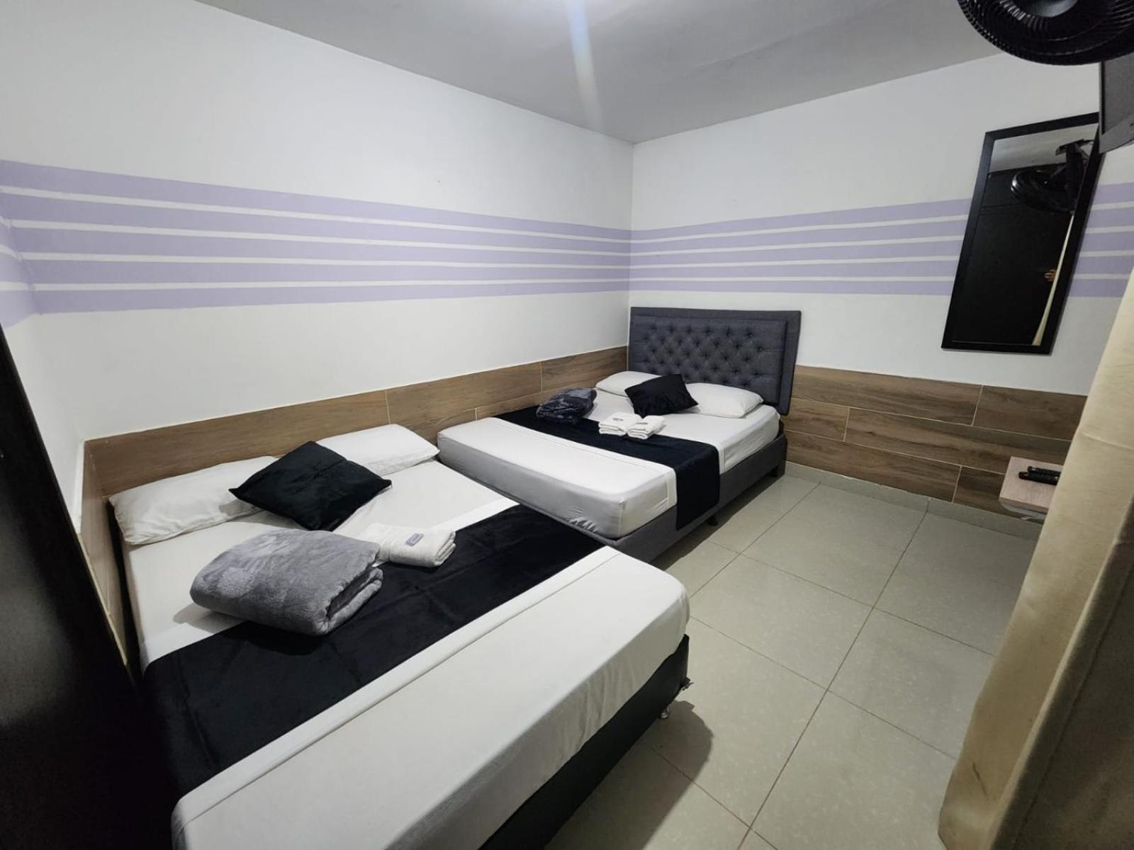 Hotel Medellin Calasanz 外观 照片